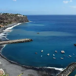 https://casa-mariposa-playa-de-santiago-isla-de-la-gomera.in-canary-islands.com